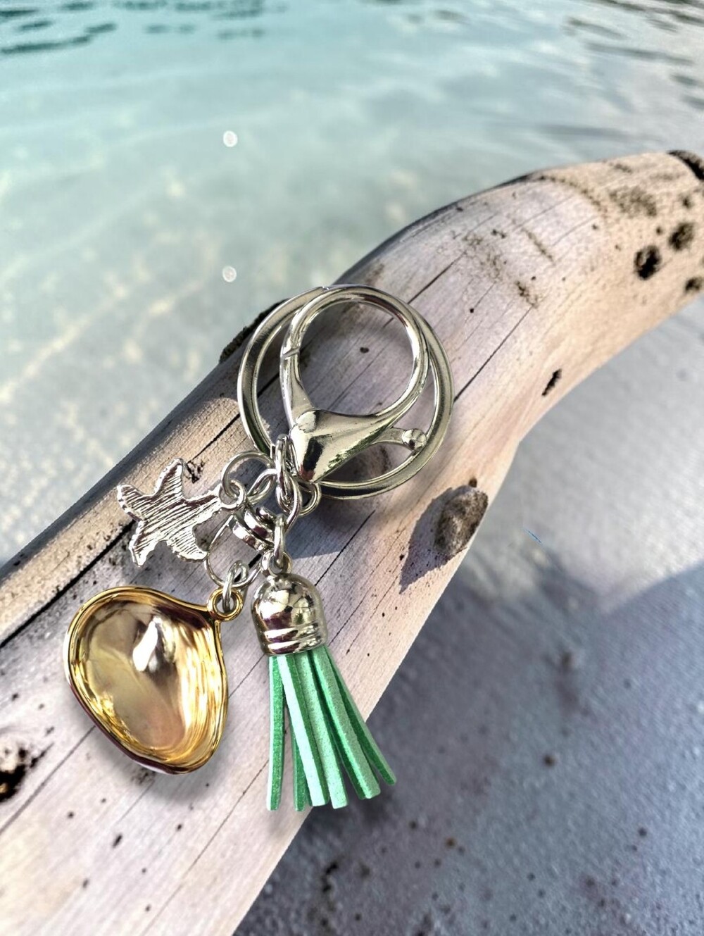 Coastal Bag Charm / Keychain with Seafoam Green Starfish & Tassel - Picture 2 of 2